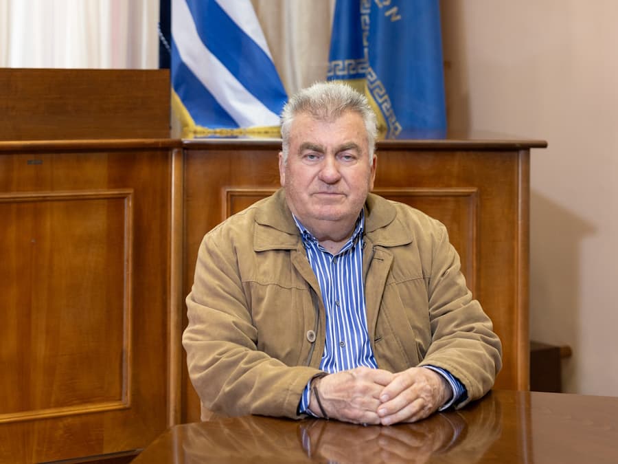 Βασίλης Καραβίδας